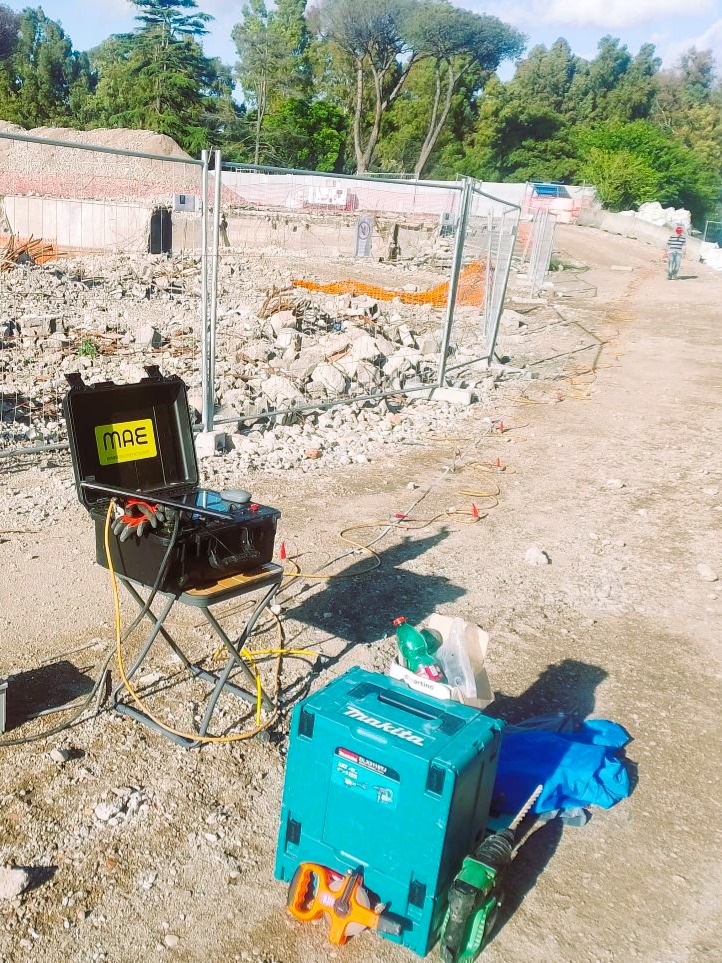 Prova geoelettrica per ricerca di cavità, discarica di Ponte Malnome, Roma (RM)
